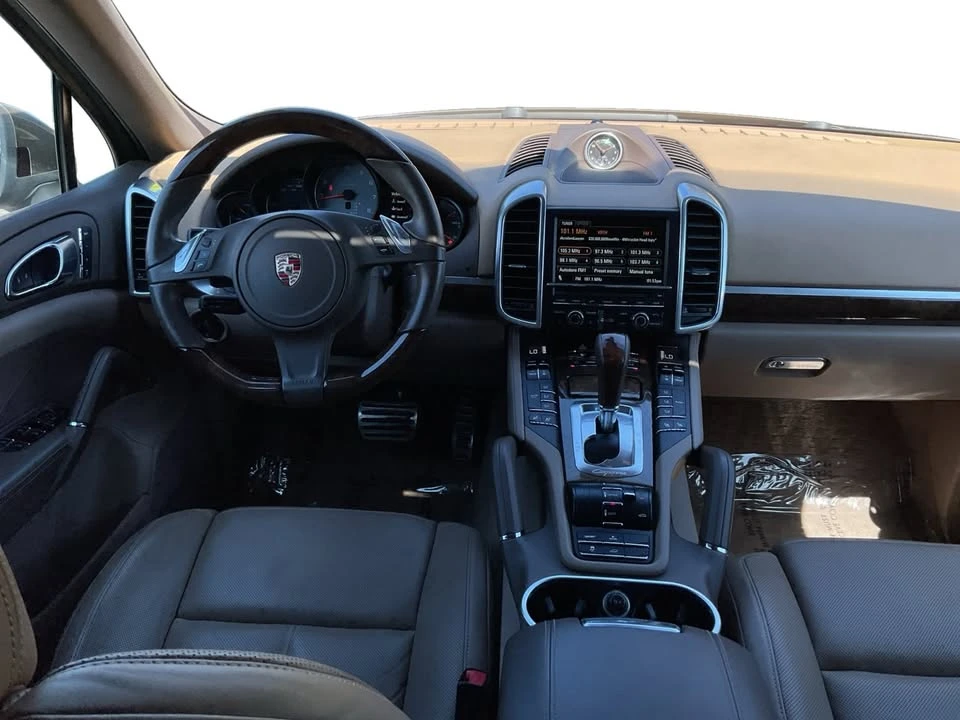 2013 Porsche 958 Cayenne - Image 12 of 16
