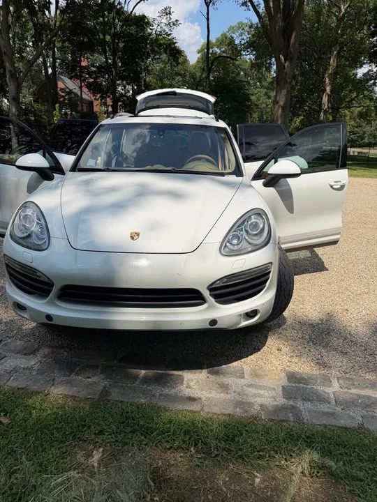 2013 Porsche 958 Cayenne S - Image 11 of 12