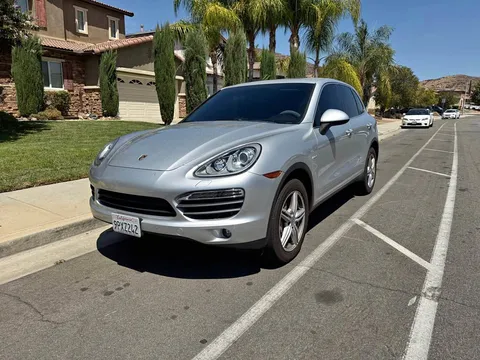 2013 Porsche Cayenne S Hybrid Sport Utility 4D