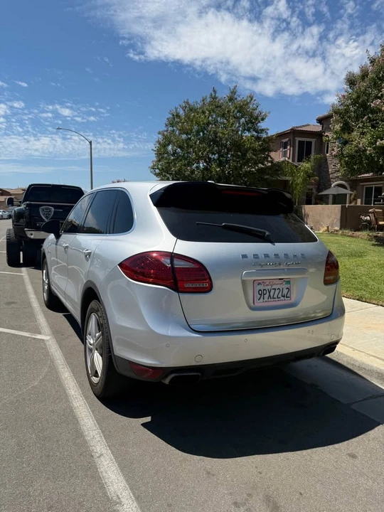 2013 Porsche 958 Cayenne S - Image 3 of 5