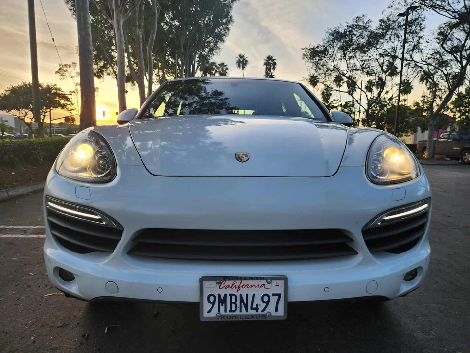 2013 Porsche 958 Cayenne S - Image 8 of 31