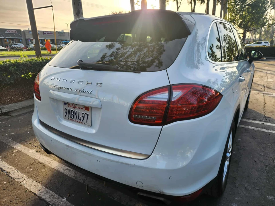 2013 Porsche 958 Cayenne S - Image 19 of 31