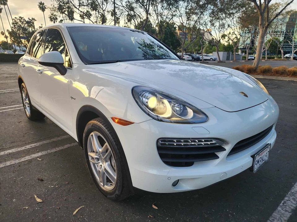 2013 Porsche 958 Cayenne S - Image 23 of 31