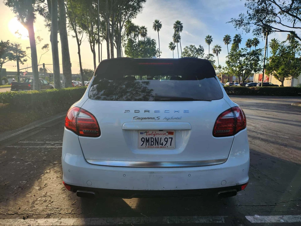 2013 Porsche 958 Cayenne S - Image 18 of 31
