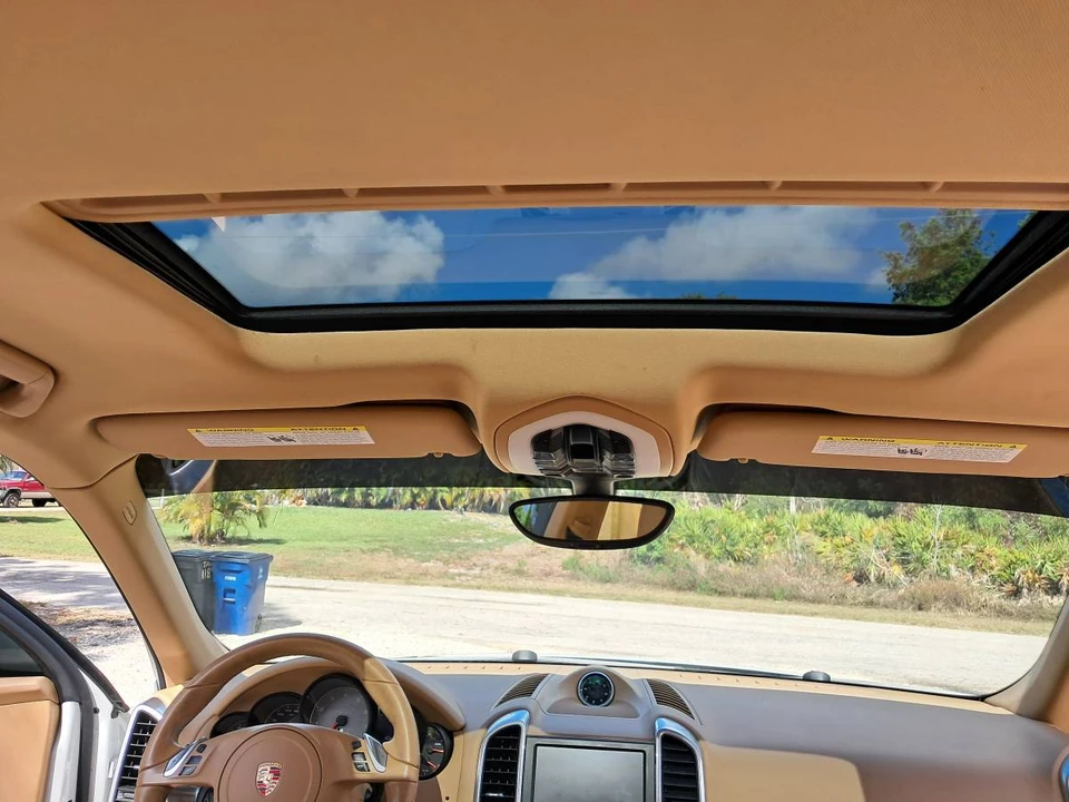2013 Porsche 958 Cayenne S - Image 5 of 18