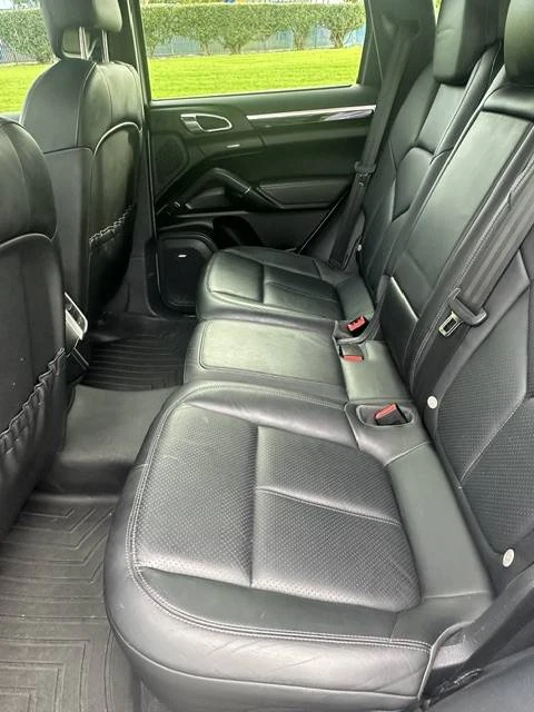 2013 Porsche 958 Cayenne S - Image 2 of 5