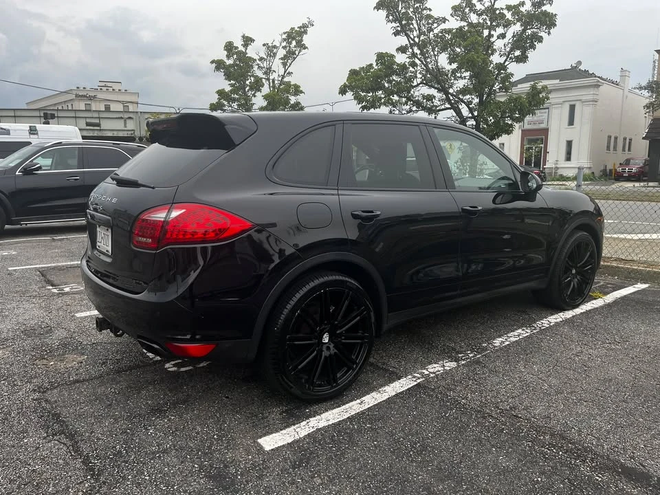 2013 Porsche 958 Cayenne S - Image 4 of 20
