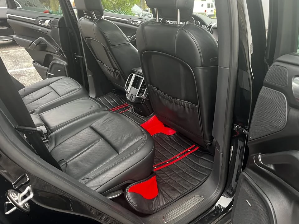 2013 Porsche 958 Cayenne S - Image 14 of 20