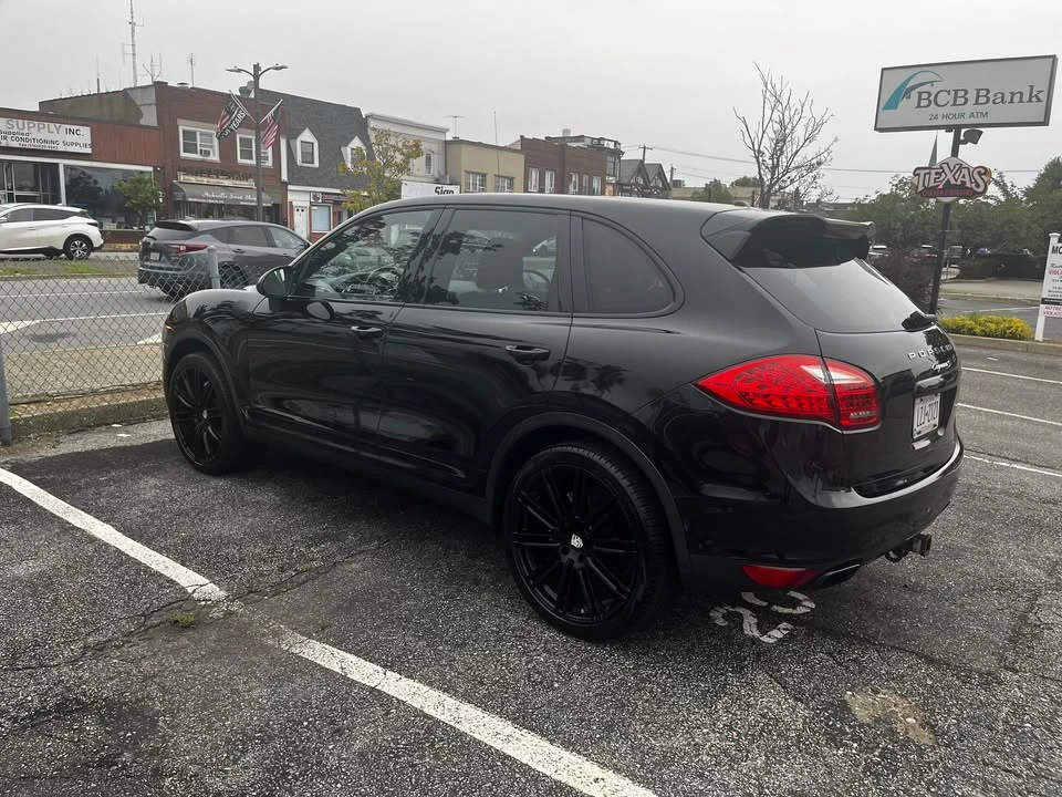 2013 Porsche 958 Cayenne S - Image 2 of 20