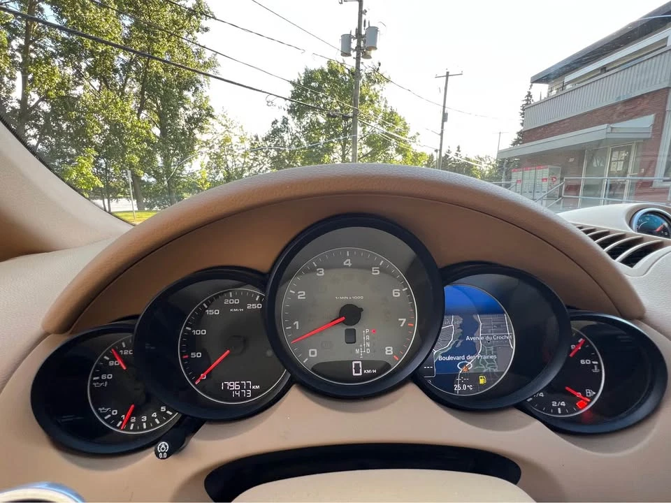 2013 Porsche 958 Cayenne S - Image 11 of 14