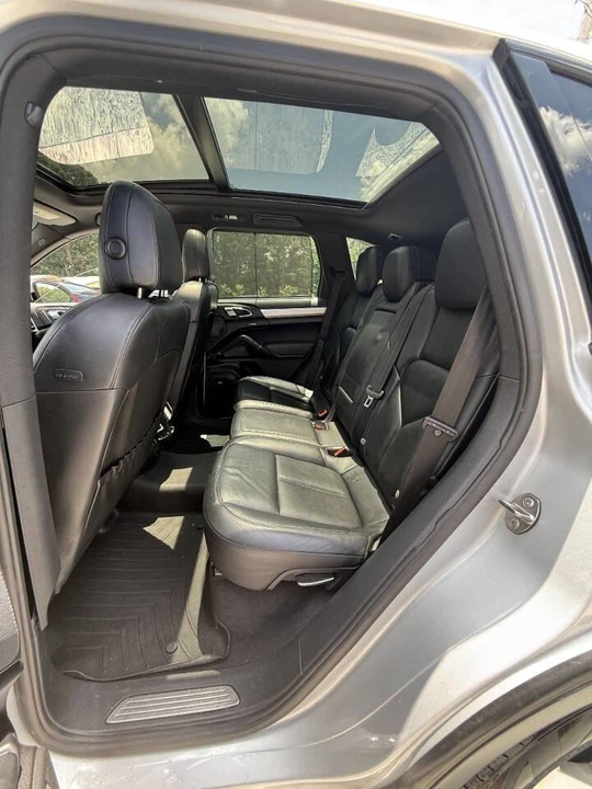 2013 Porsche 958 Cayenne S - Image 12 of 16