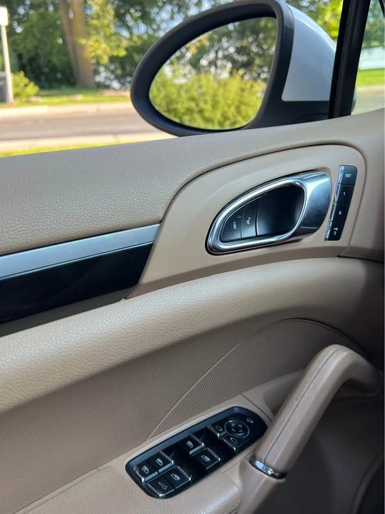2013 Porsche 958 Cayenne S - Image 13 of 14