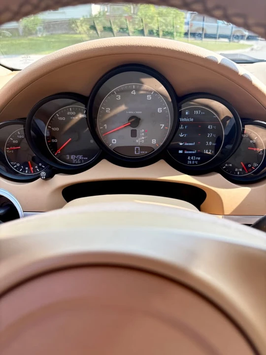 2013 Porsche 958 Cayenne S - Image 14 of 14