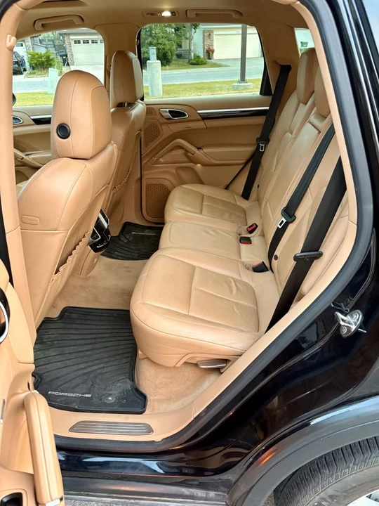 2013 Porsche 958 Cayenne S - Image 7 of 14