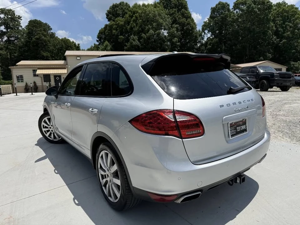 2013 Porsche 958 Cayenne S - Image 5 of 15