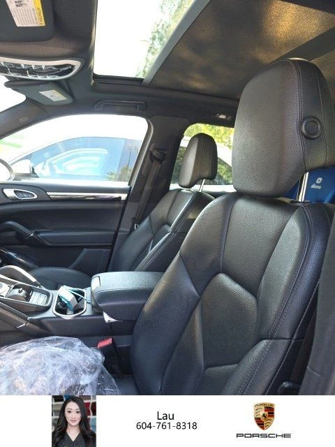 2013 Porsche 958 Cayenne S - Image 2 of 4