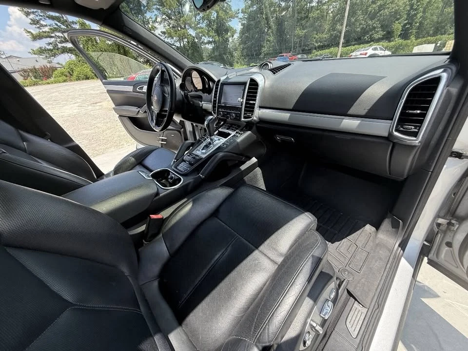 2013 Porsche 958 Cayenne S - Image 15 of 15