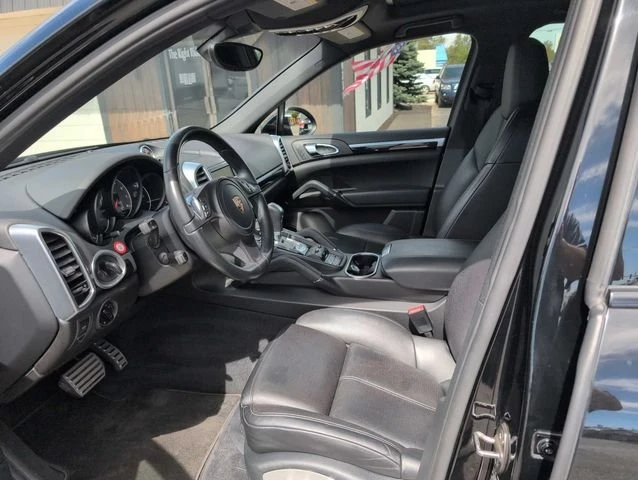 2013 Porsche 958 Cayenne S - Image 2 of 11