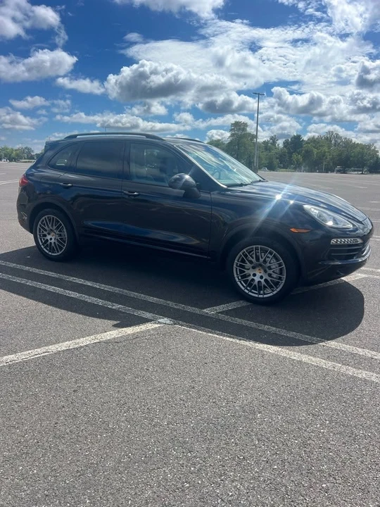 2013 Porsche 958 Cayenne S - Image 3 of 18