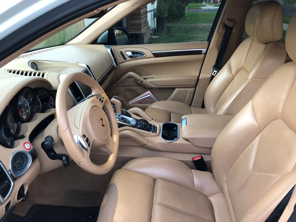 2013 Porsche 958 Cayenne S - Image 7 of 13