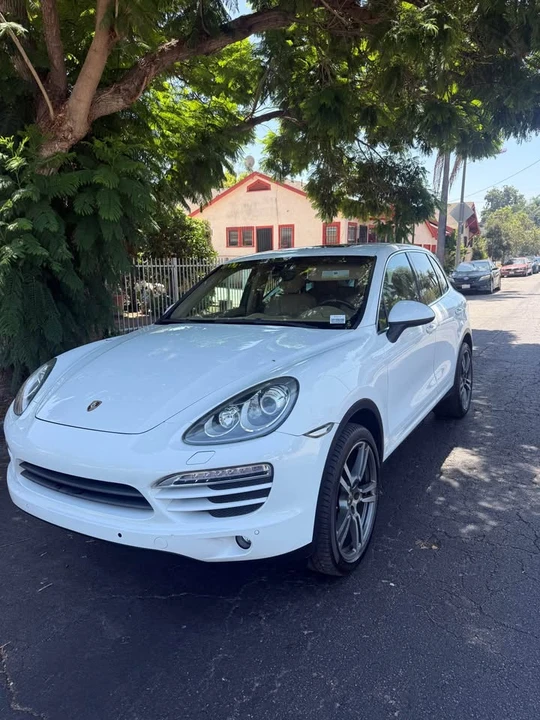 2013 Porsche 958 Cayenne S - Image 5 of 14
