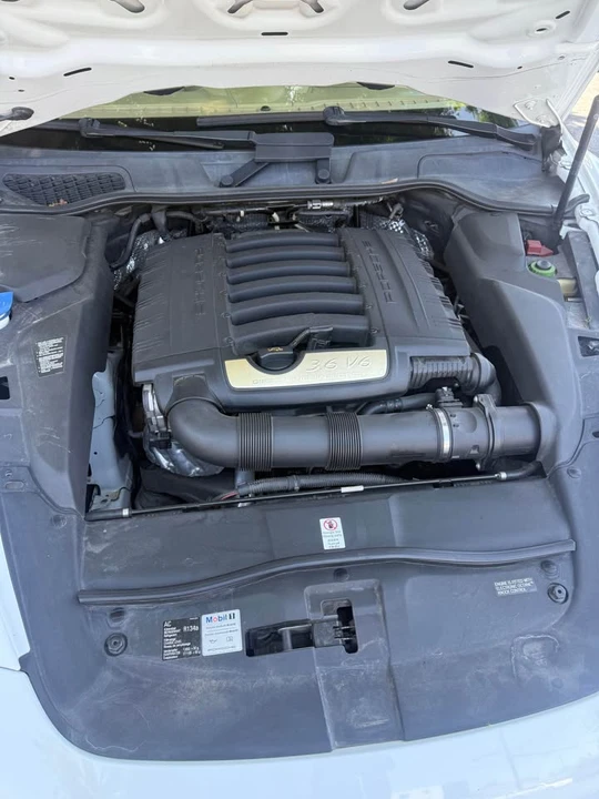 2013 Porsche 958 Cayenne S - Image 14 of 14
