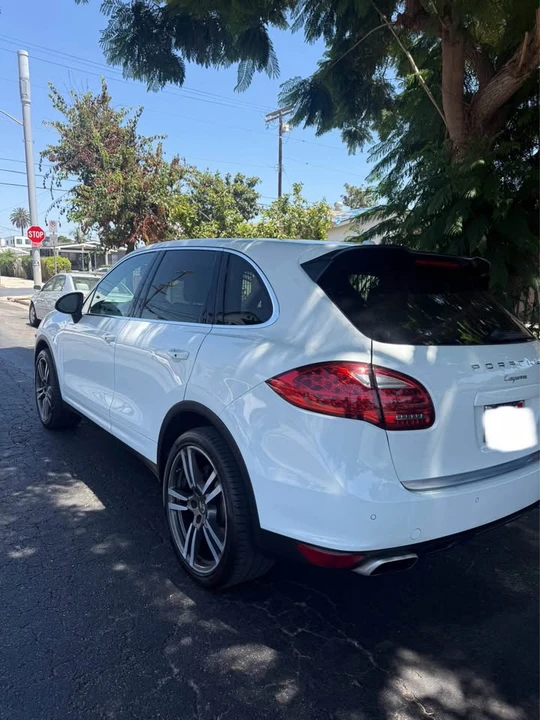 2013 Porsche 958 Cayenne S - Image 8 of 14