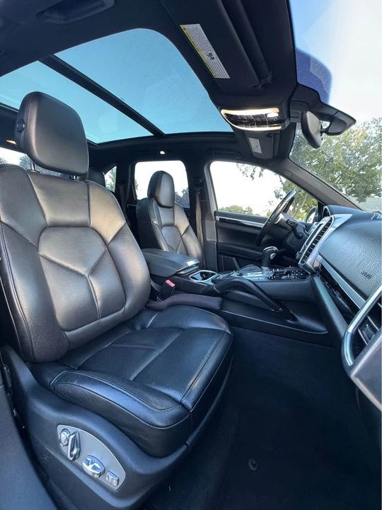 2013 Porsche 958 Cayenne S - Image 12 of 14