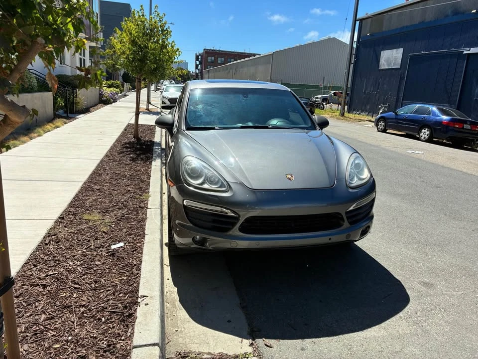 2013 Porsche 958 Cayenne S - Image 5 of 7