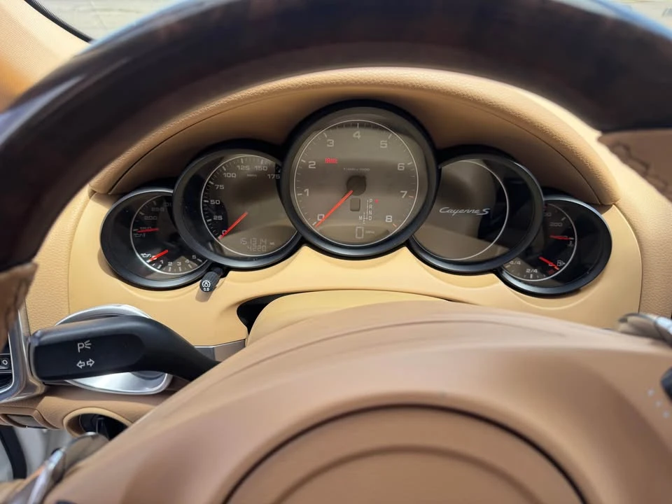2013 Porsche 958 Cayenne S - Image 7 of 11