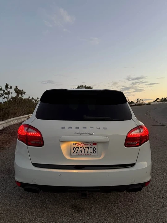 2013 Porsche 958 Cayenne S - Image 3 of 20