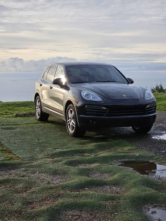 2013 Porsche 958 Cayenne S - Image 3 of 14