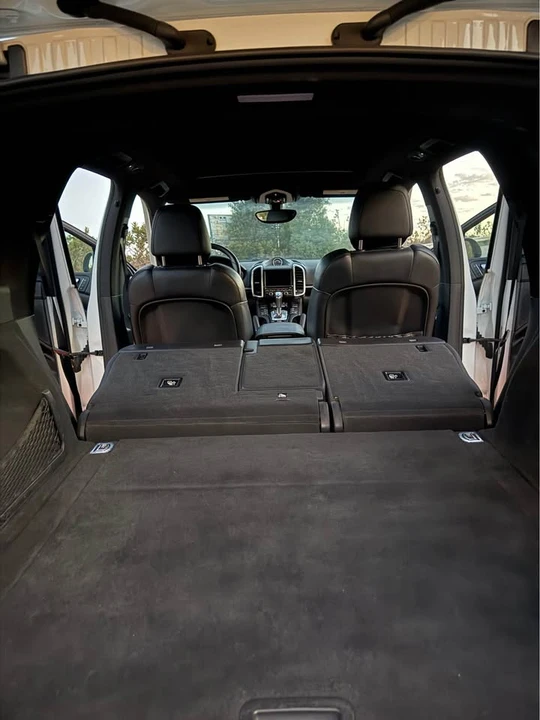 2013 Porsche 958 Cayenne S - Image 13 of 20