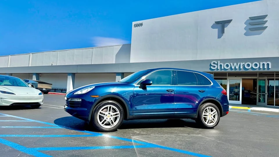 2013 Porsche 958 Cayenne S - Image 10 of 19
