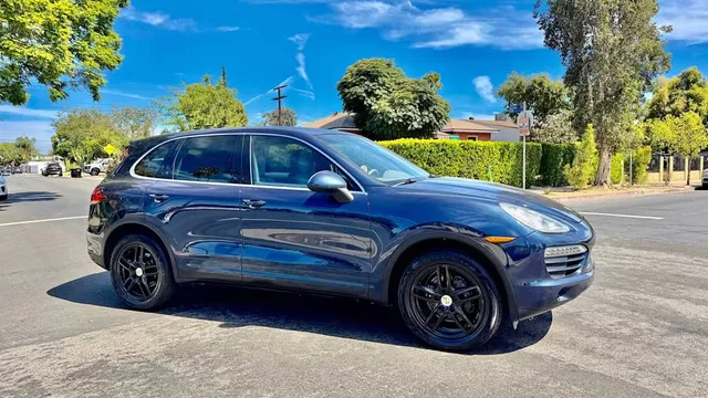 2013 Porsche Cayenne S Sport Utility 4D
