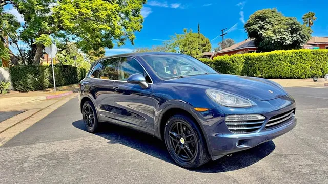 2013 Porsche Cayenne S Sport Utility 4D