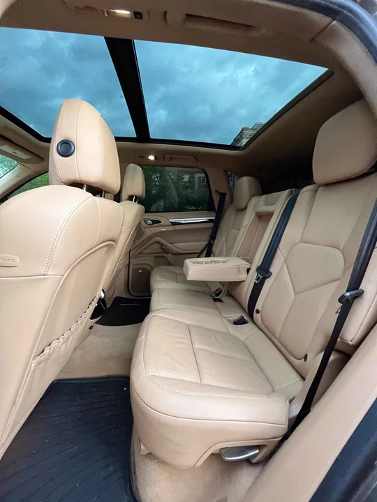 2013 Porsche 958 Cayenne S - Image 8 of 20