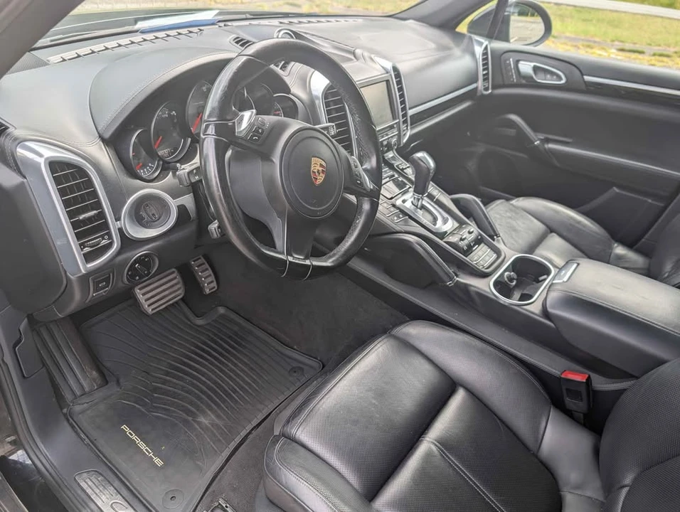 2013 Porsche 958 Cayenne S - Image 7 of 12