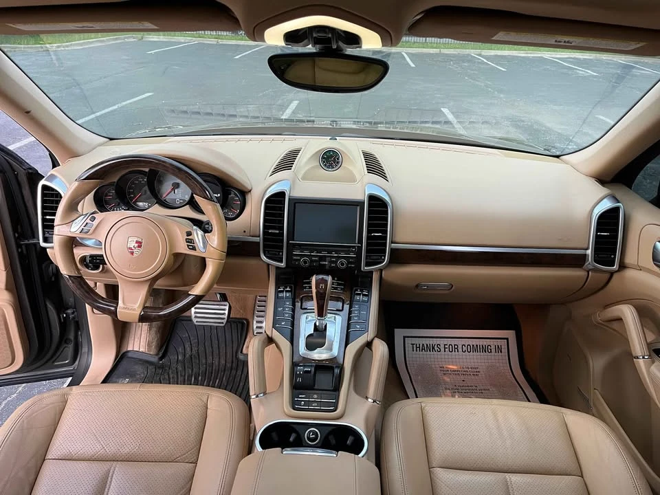 2013 Porsche 958 Cayenne S - Image 12 of 20