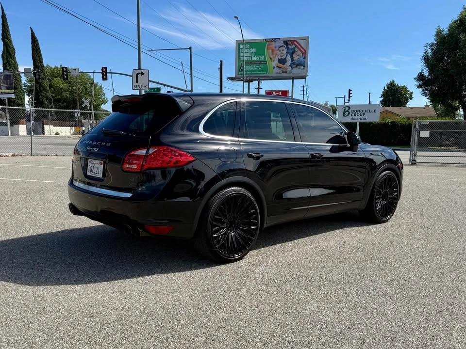 2013 Porsche 958 Cayenne S - Image 5 of 20