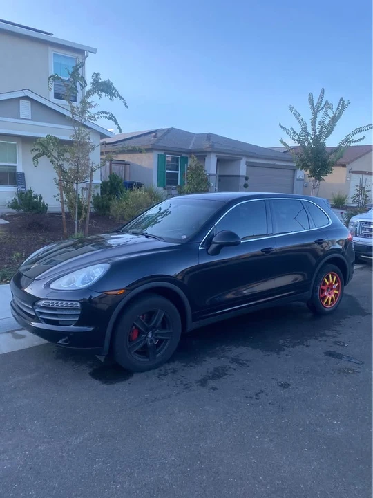 2013 Porsche 958 Cayenne S - Image 6 of 12