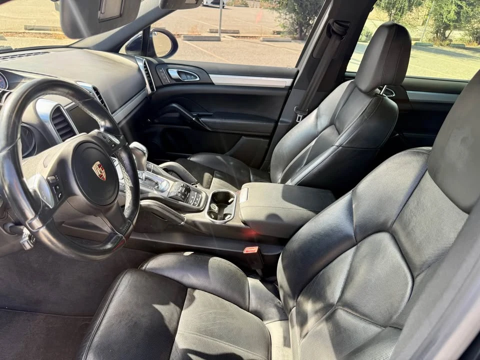 2013 Porsche 958 Cayenne S - Image 11 of 20