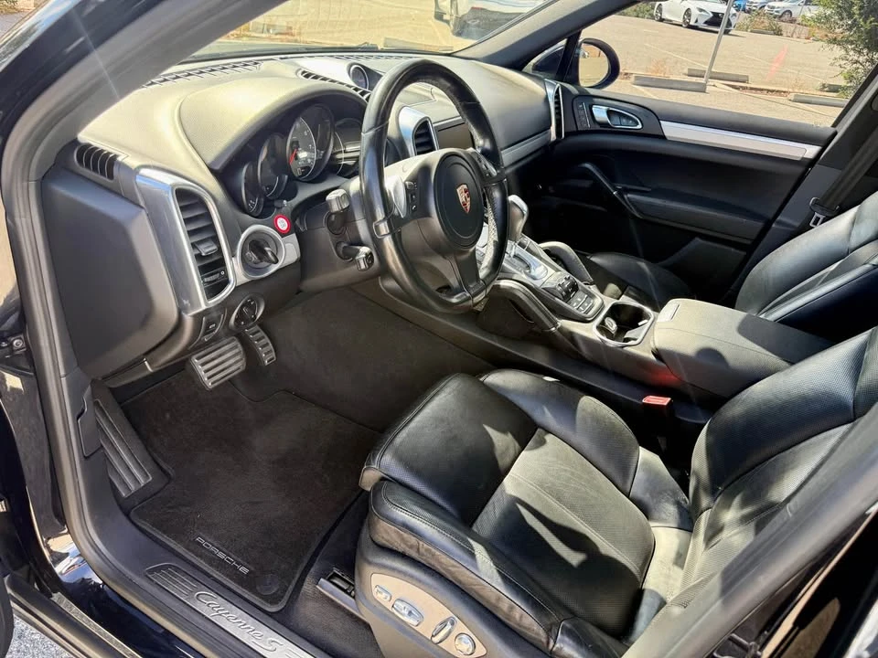 2013 Porsche 958 Cayenne S - Image 10 of 20