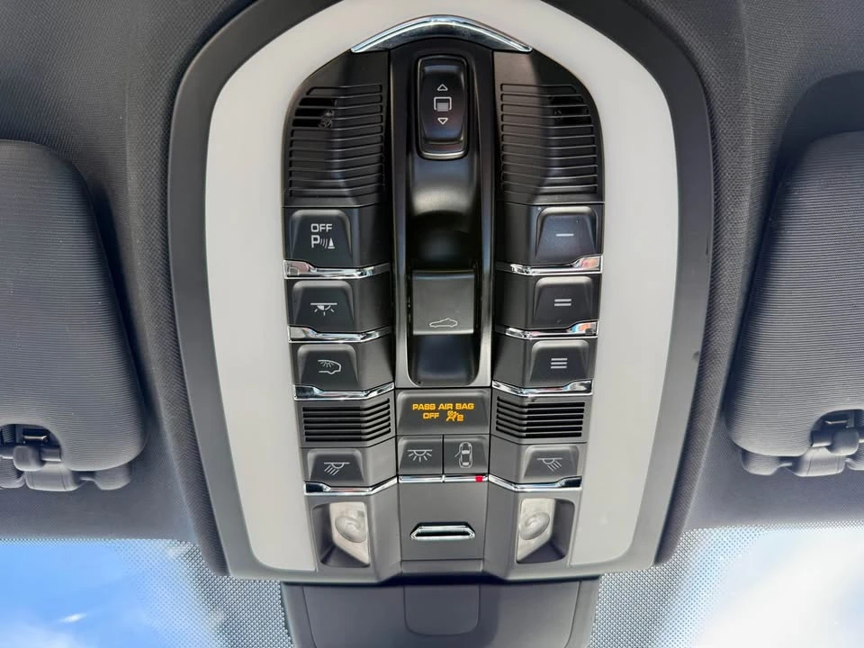 2013 Porsche 958 Cayenne S - Image 17 of 20