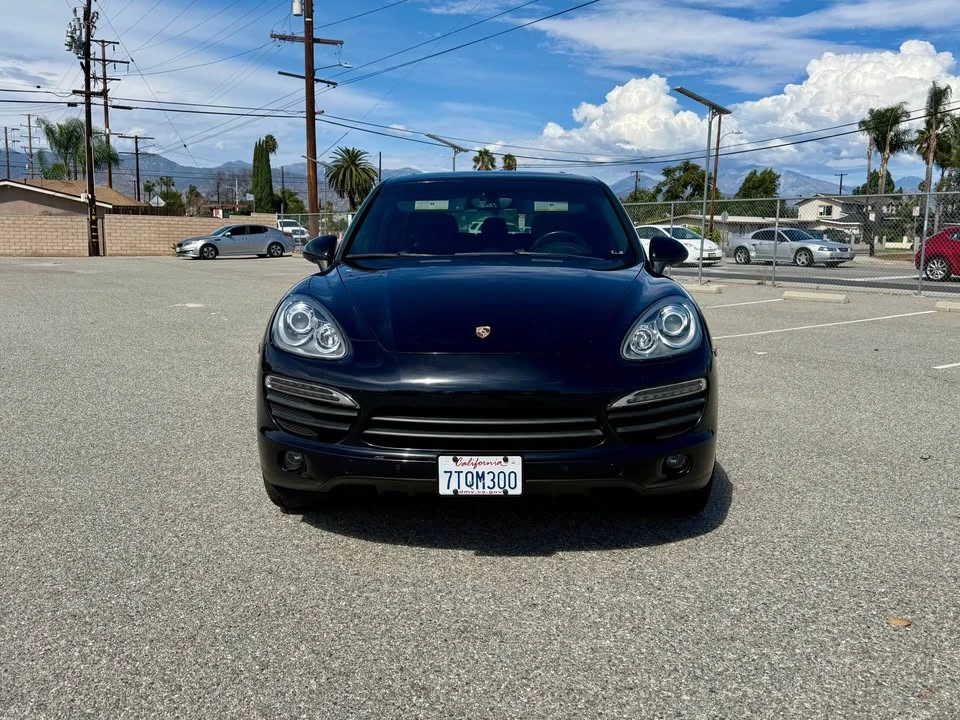 2013 Porsche 958 Cayenne S - Image 2 of 20