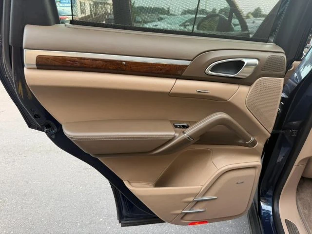 2013 Porsche 958 Cayenne S - Image 15 of 31