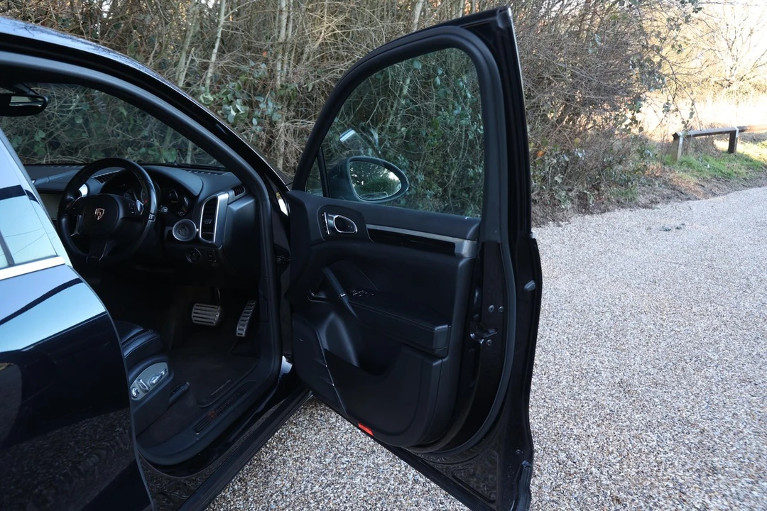 2013 Porsche 958 Cayenne Diesel - Image 30 of 30