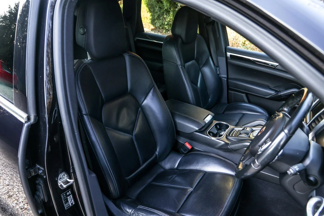 2013 Porsche 958 Cayenne Diesel - Image 17 of 30