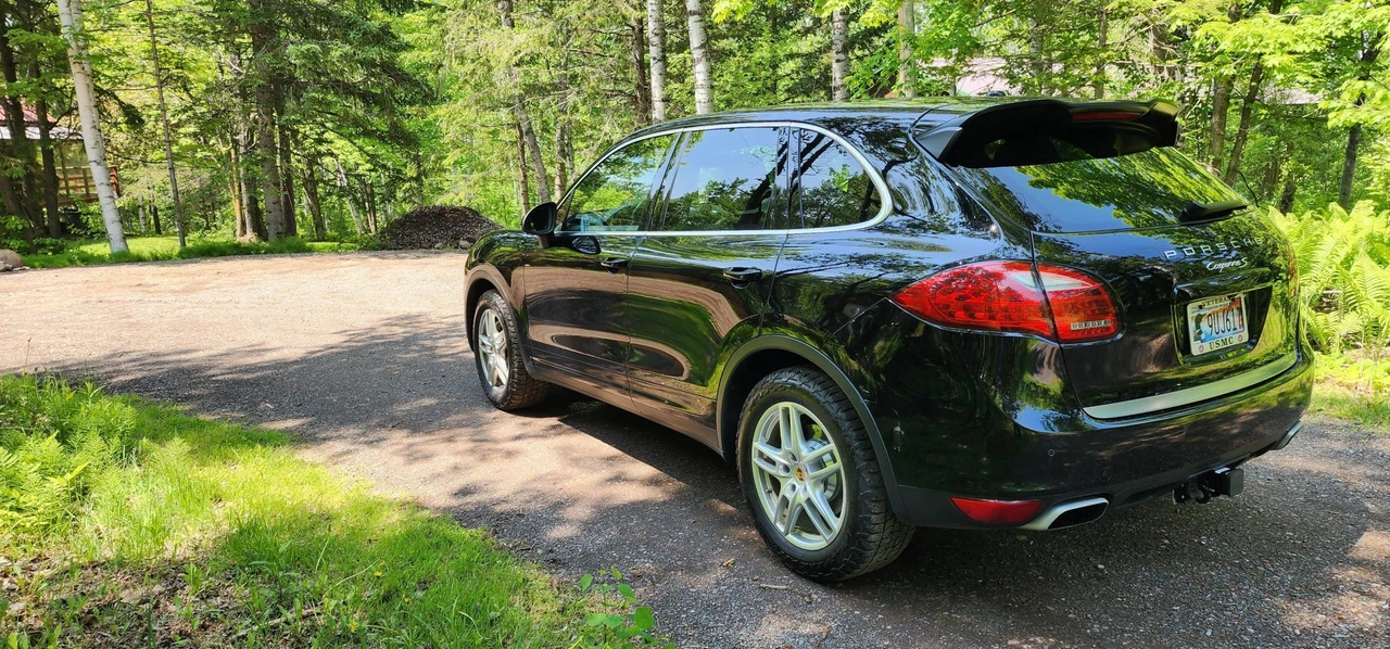2013 Porsche 958 Cayenne S - Image 24 of 31