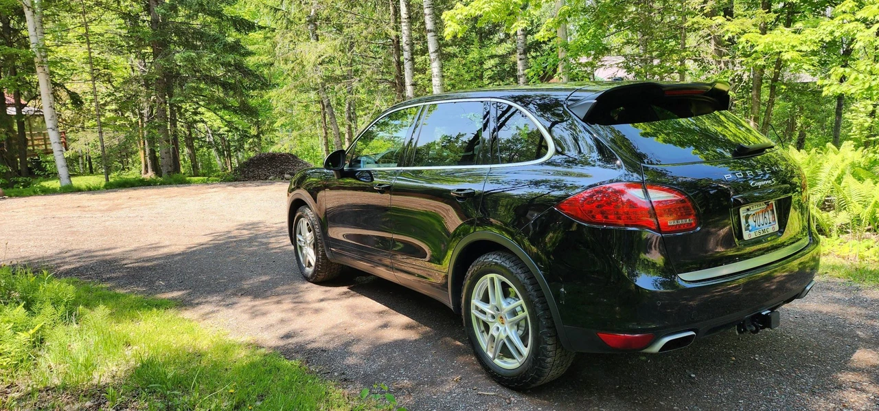 2013 Porsche 958 Cayenne S - Image 25 of 31
